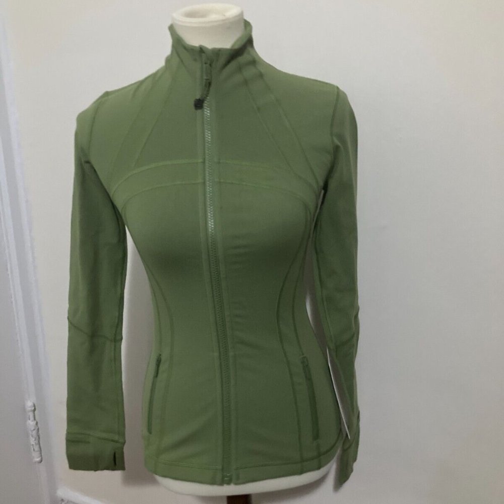 Lululemon 118usd size 2 Define Jacket * Luon Green